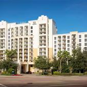 Las Palmeras by Hilton Grand Vacations