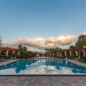 Maingate Lakeside Resort