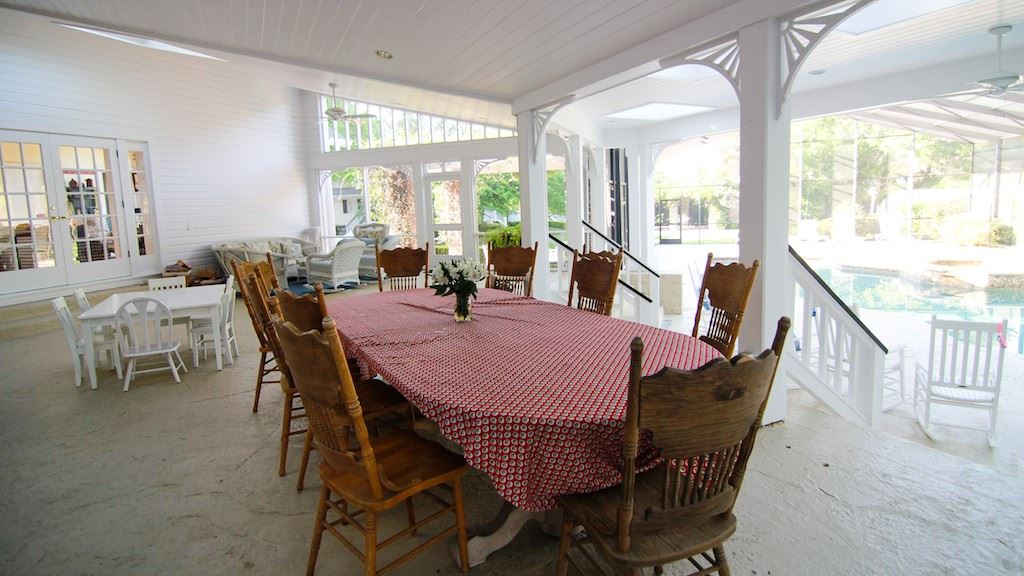 Locations hub classic american style home